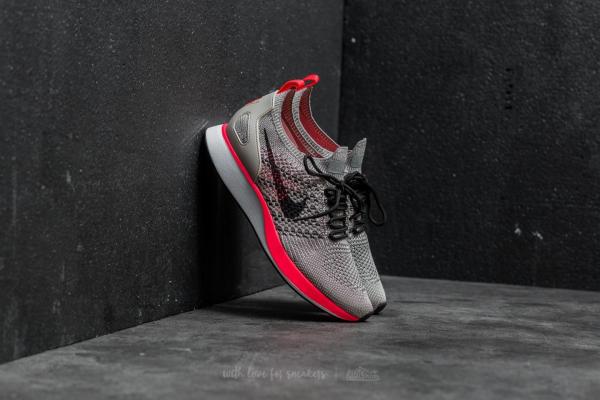 Nike Wmns Air Zoom Mariah Flyknit Racer Premium String/ Black-White-Solar Red