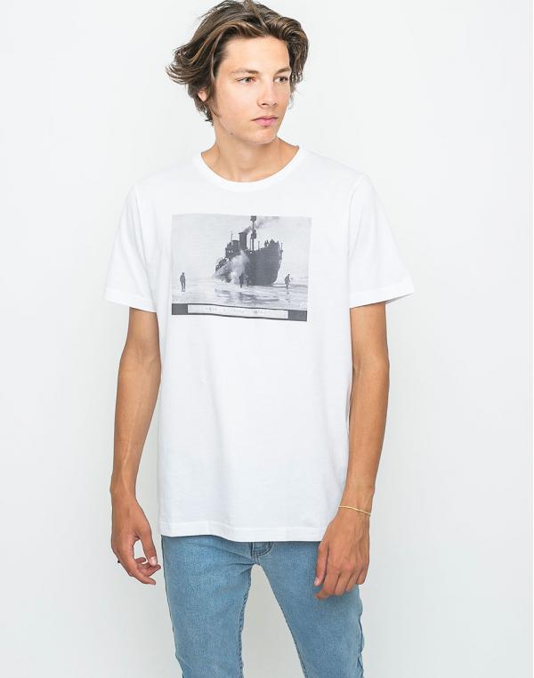 Triko Makia Breach White