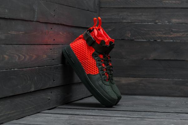 Nike SF Air Force 1 Mid QS Cargo Khaki/ Total Crimson