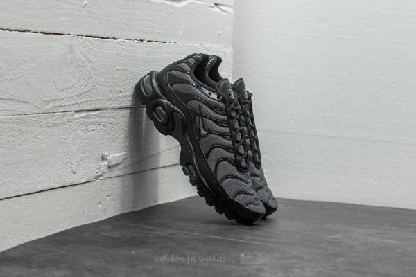 Nike Wmns Air Max Plus Black/ Dark Grey-Black