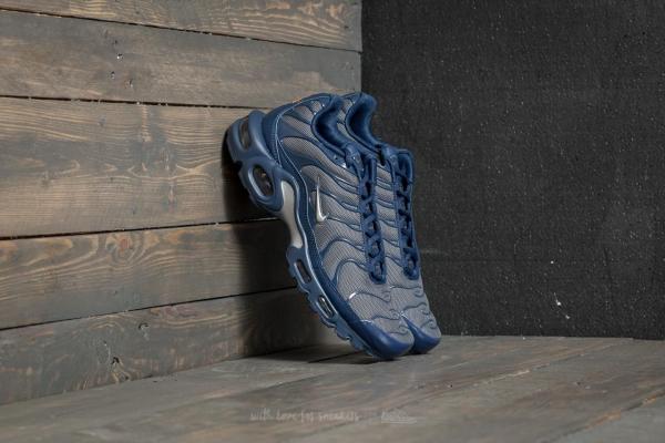 Nike Air Max Plus Dark Grey/ Metallic Silver