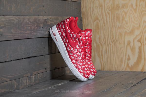 Nike Air Force 1 ´07 QS University Red/ University Red